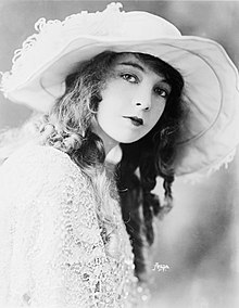 Lillian  Gish